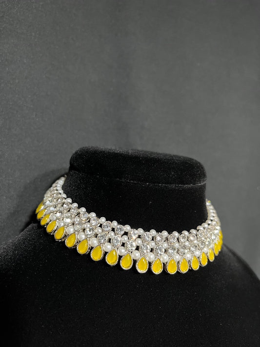 Elara Necklace Set - Yellow